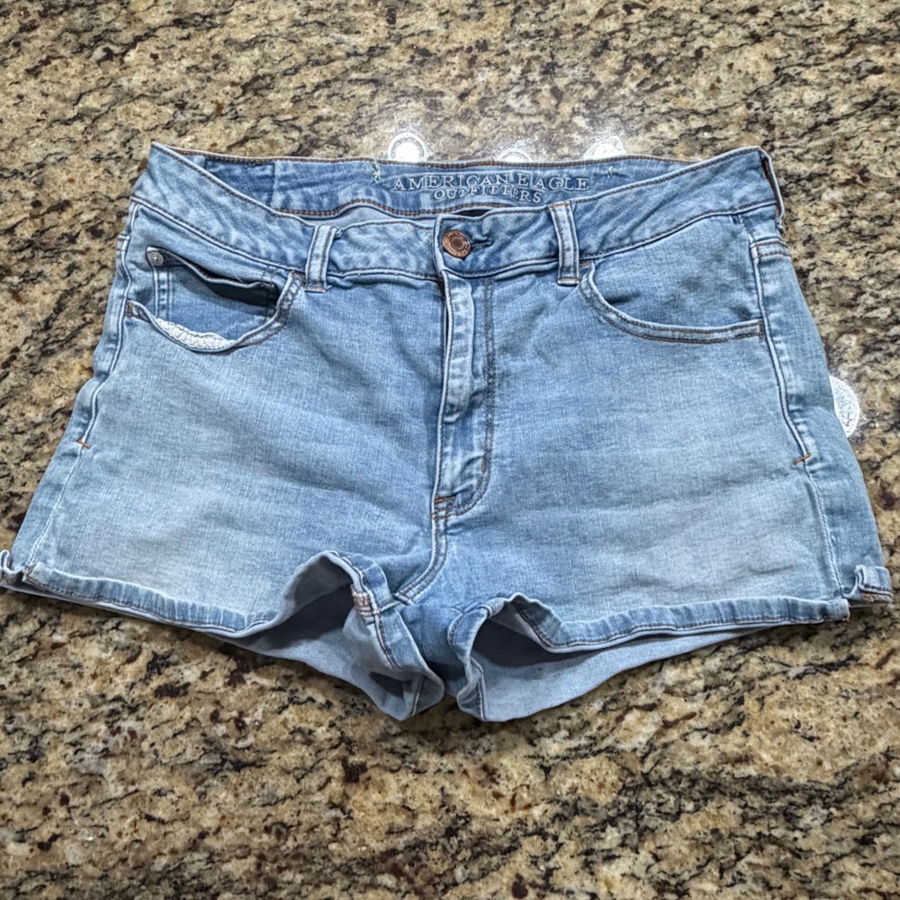 American Eagle Hi-Rise Shortie Light Wash Super Stretch Denim Shorts Size 14